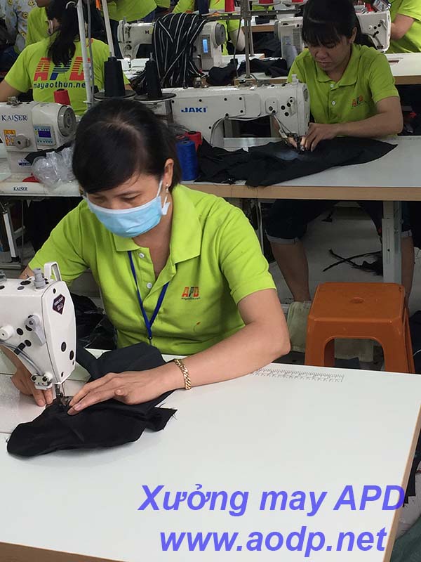 Xưởng may và in áo thun đồng phục