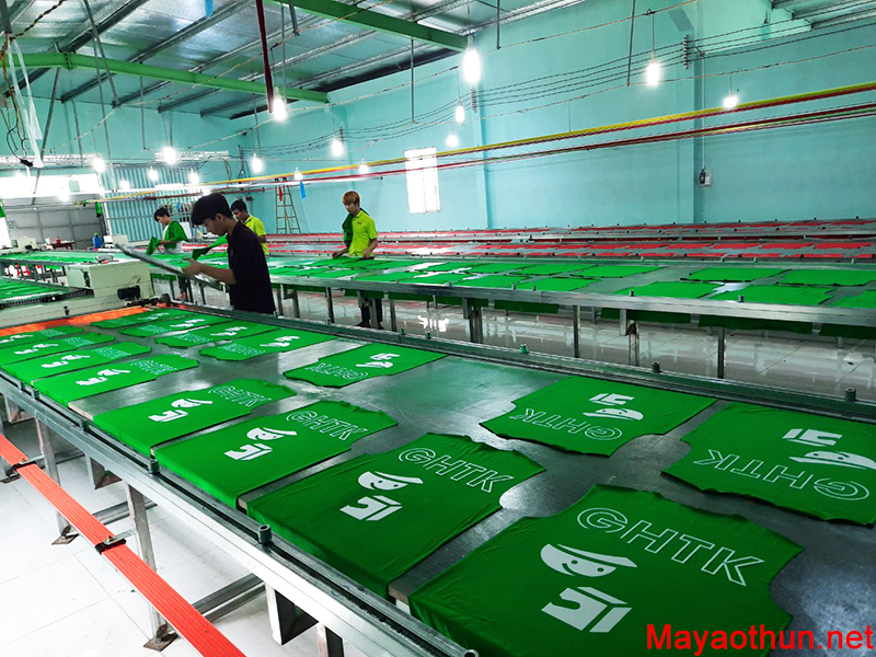 xưởng may áo gió giá gốc