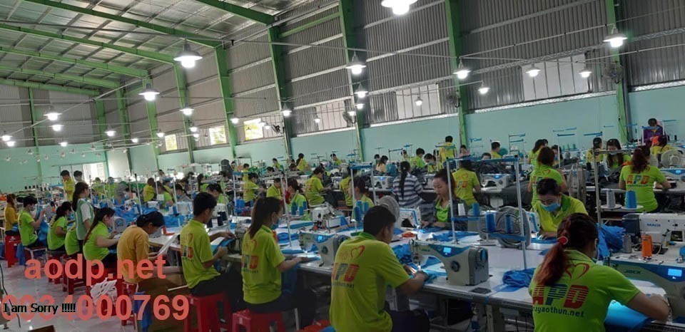 Nhà xưởng may áo thun đồng phục giá gốc tai xưởng